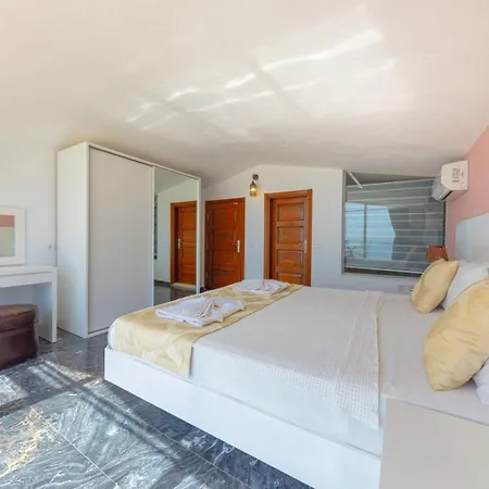 4 Bedroom - 3133 Kalkan