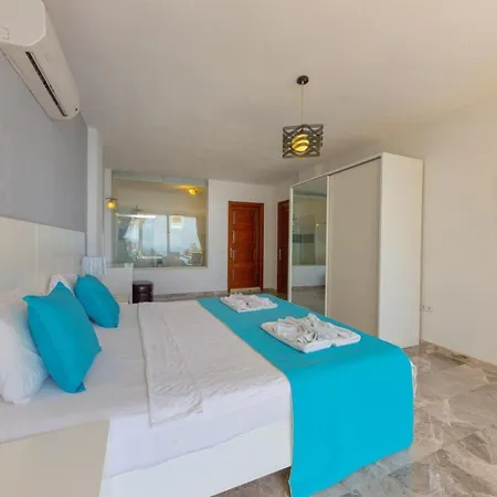 4 Bedroom - 3133 Villa Kalkan